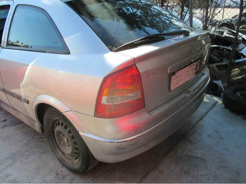 opel astra g berlina del año 1998