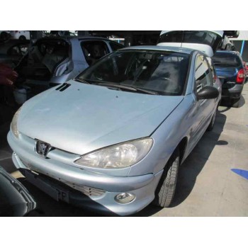 peugeot 206 berlina del año 2001