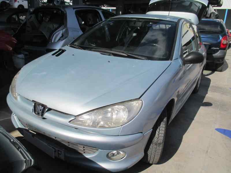 PEUGEOT 206 BERLINA
