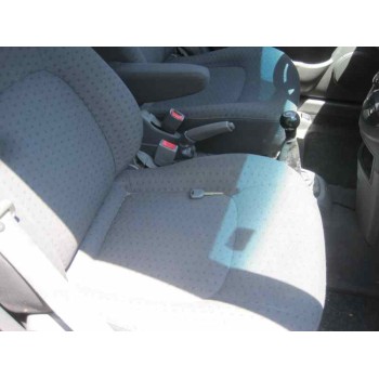 kia carens del año 2004