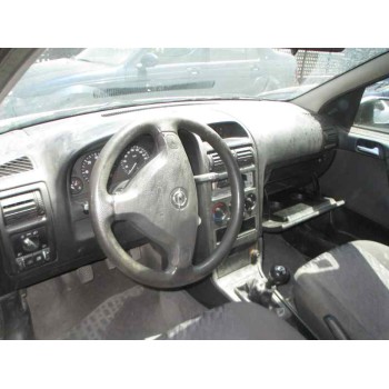 opel astra g berlina del año 2001