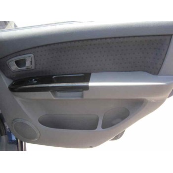 kia carens del año 2004