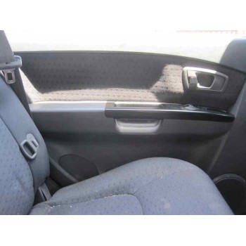 kia carens del año 2004