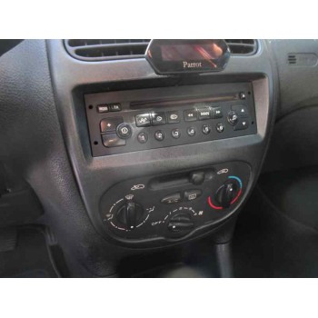 peugeot 206 berlina del año 2001