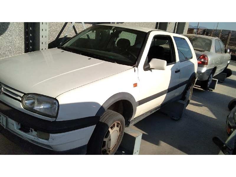 VOLKSWAGEN GOLF III BERLINA (1H1)