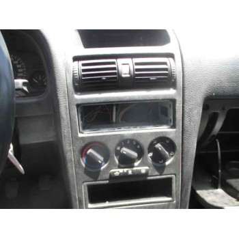 opel astra g berlina del año 2001