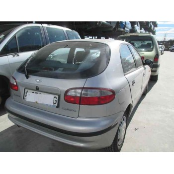 daewoo lanos del año 2000