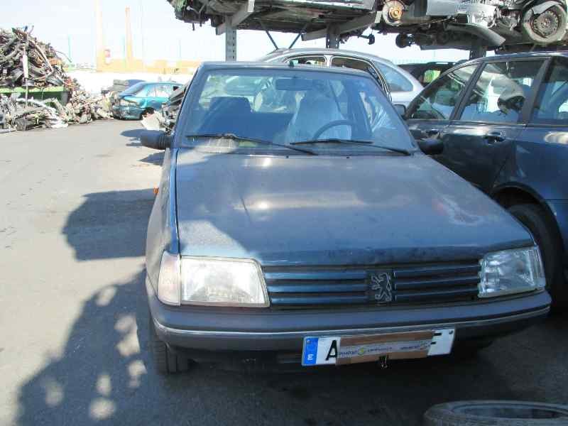 PEUGEOT 205 BERLINA