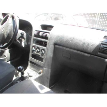 opel astra g berlina del año 2001