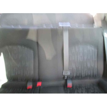 peugeot 206 berlina del año 2001