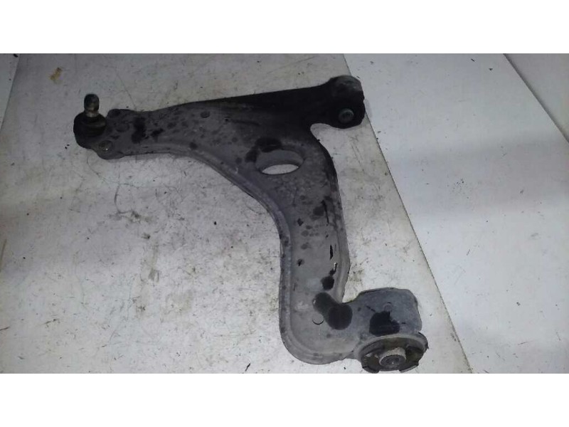 Recambio de brazo suspension inferior delantero izquierdo para opel vectra b berlina básico referencia OEM IAM   
