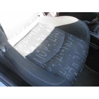 peugeot 206 berlina del año 2001