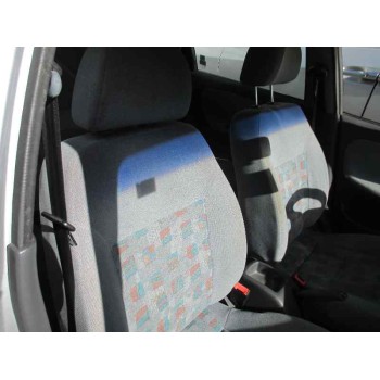 daewoo lanos del año 2000