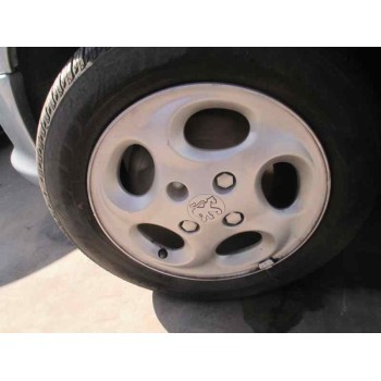 peugeot 206 berlina del año 2001