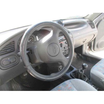 daewoo lanos del año 2000