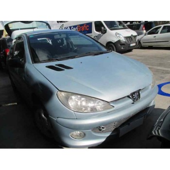 peugeot 206 berlina del año 2001
