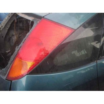 ford focus berlina (cak) del año 2001