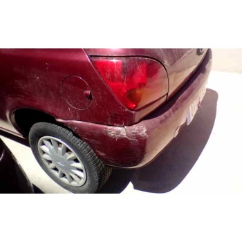 ford fiesta berlina del año 1998