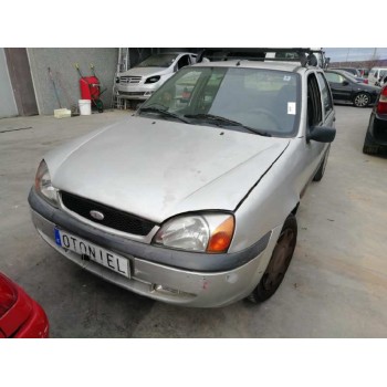 ford fiesta berlina (dx) del año 2001