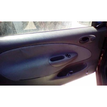 ford fiesta berlina del año 1998