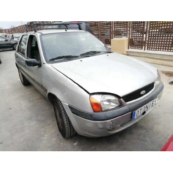 ford fiesta berlina (dx) del año 2001