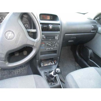 opel astra g berlina del año 2003