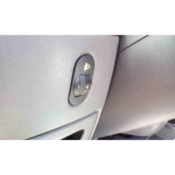 ford fiesta berlina del año 1998