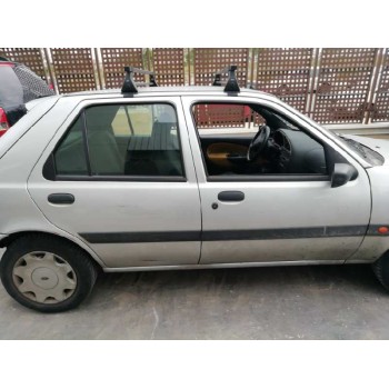 ford fiesta berlina (dx) del año 2001