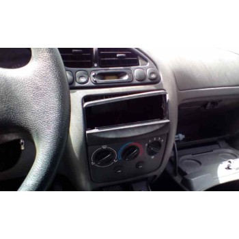 ford fiesta berlina del año 1998