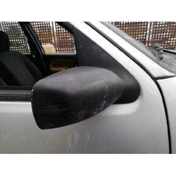 ford fiesta berlina (dx) del año 2001