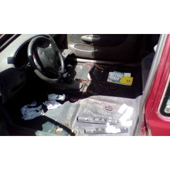 ford fiesta berlina del año 1998