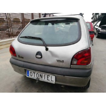 ford fiesta berlina (dx) del año 2001