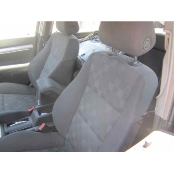 opel vectra c berlina del año 2004