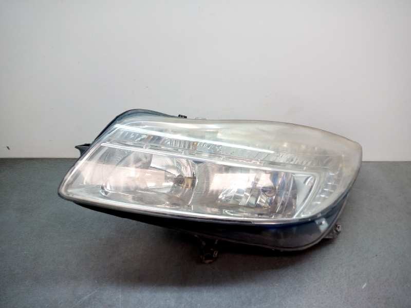 Recambio de faro izquierdo para opel insignia sports tourer 2.0 cdti cat referencia OEM IAM 13226782  