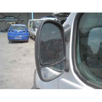 opel vivaro del año 2004