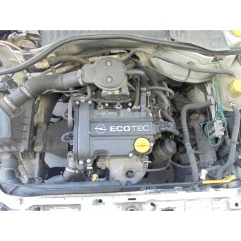 opel corsa c del año 2002