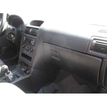 opel astra g berlina del año 2003