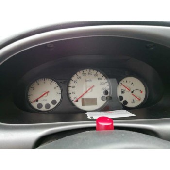 ford fiesta berlina (dx) del año 2001