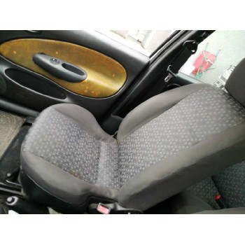 ford fiesta berlina (dx) del año 2001