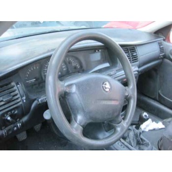 opel vectra b berlina del año 1999