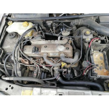 ford fiesta berlina (dx) del año 2001