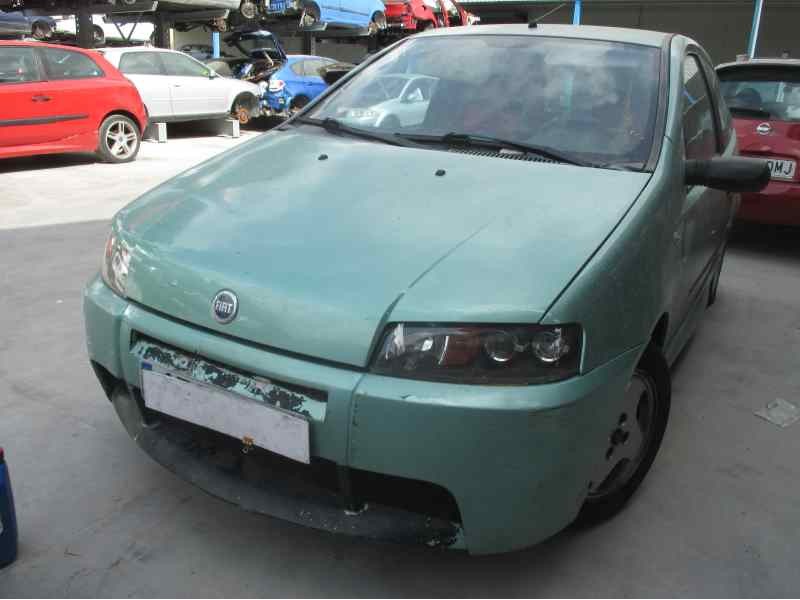 FIAT PUNTO BERLINA (188)