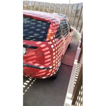 ford focus berlina (cak) del año 2004