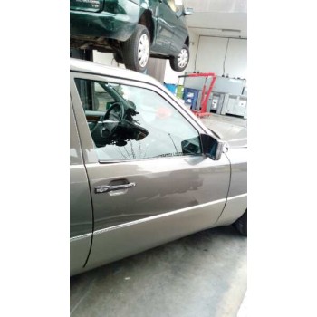 mercedes-benz clase e (w124) berlina del año 1993