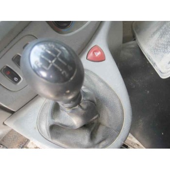 opel vivaro del año 2004