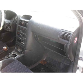 opel astra g berlina del año 1999