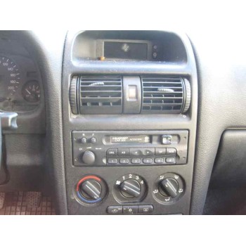 opel astra g berlina del año 1998