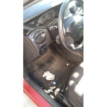ford focus berlina (cak) del año 2004
