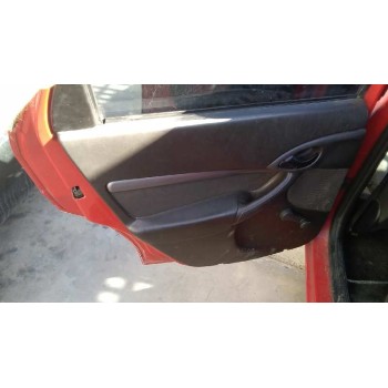 ford focus berlina (cak) del año 2004