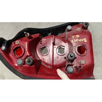 Recambio de piloto trasero derecho para hyundai elantra (xd) 2.0 gls (4-ptas.) (2004) referencia OEM IAM 924022D010 4P 